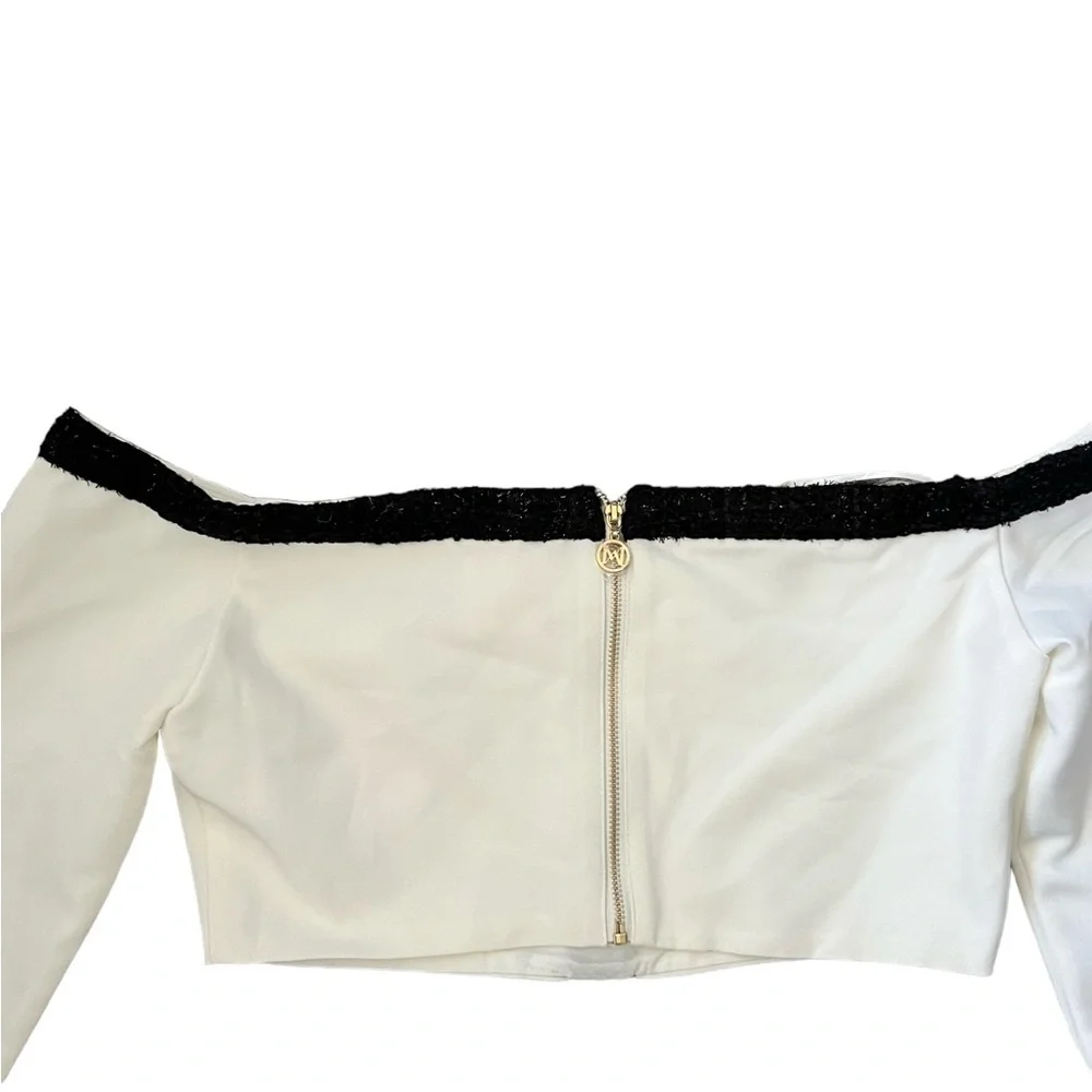 AMBER X MESHKI Claudia Tweed Trim Bardot Off Shoulder Top White NWT Size Medium